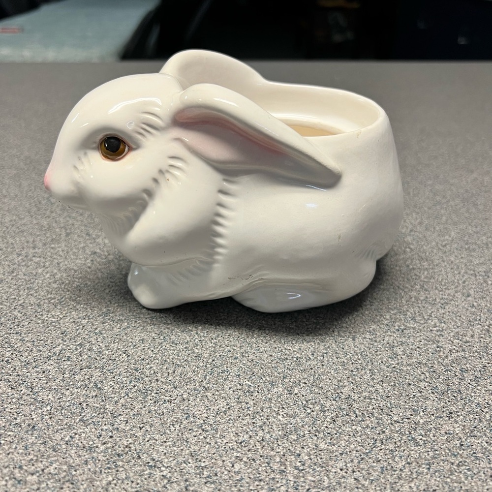 Vintage Weiss/Avon Bunny Rabbit Planter/Candy dish
